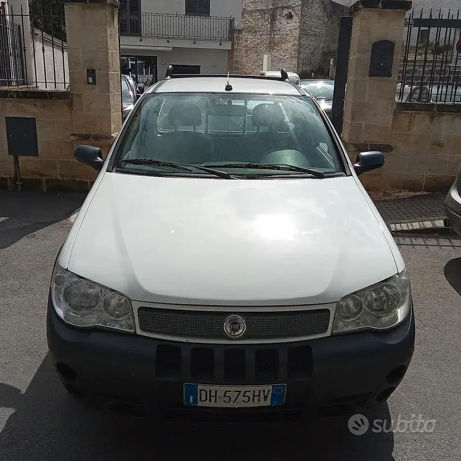 Usata Fiat Strada 84 CV (61 kW) 2007 Pick-up