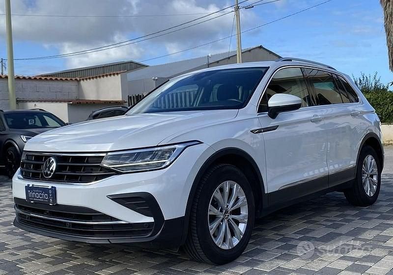 Bianco Usata 2021 VW Tiguan Life SUV | 22.900 € (Super prezzo) - Immagine 1/4