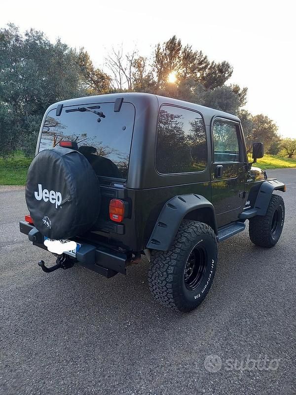 Usata Jeep Wrangler Sport 143 CV (105 kW) 2006 Nero SUV