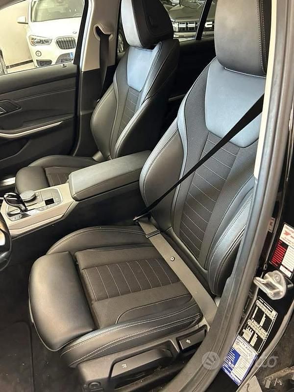 Usata BMW 318 Advantage 150 CV (110 kW) 2022 Nero Station wagon