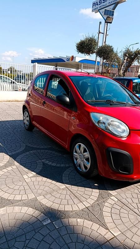 Usata Citroën C1 Attraction 68 CV (50 kW) 2013 Rosso Utilitaria