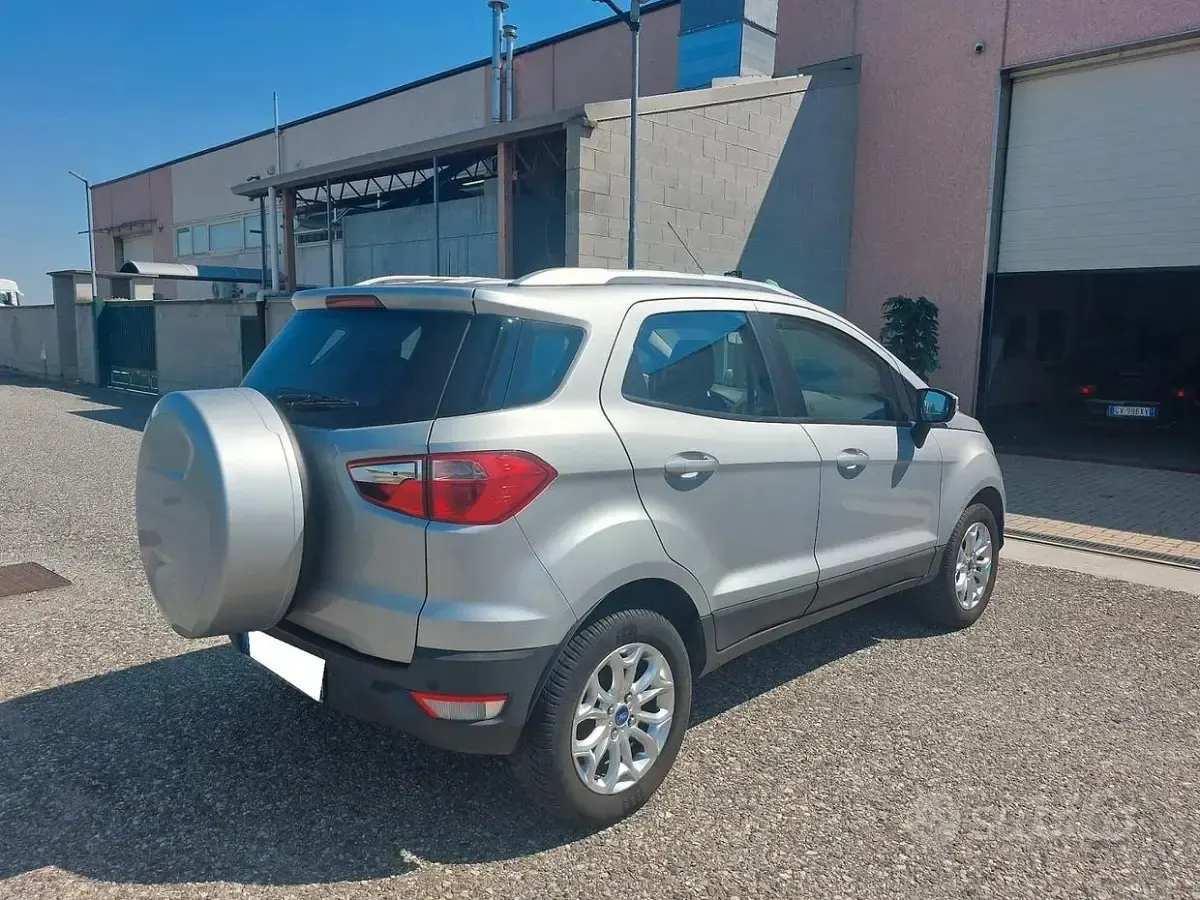 Usata Ford Ecosport Titanium 90 CV (66 kW) 2015 Grigio SUV