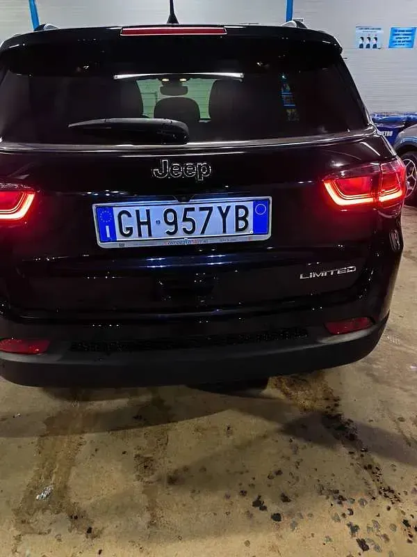 Usata Jeep Compass Limited 131 CV (96 kW) 2022 Nero SUV