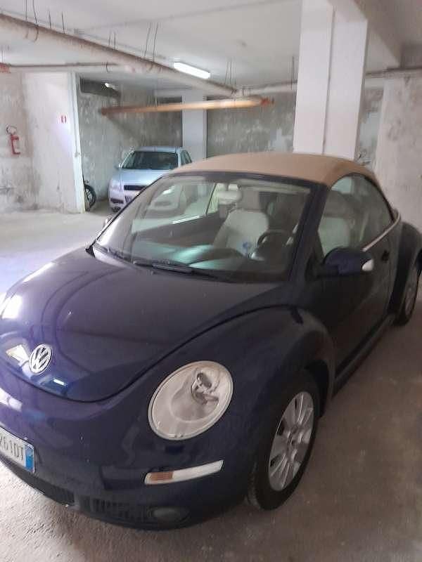 Usata VW New Beetle Cabriolet 86 CV (63 kW) 2008 Blu/azzurro Cabrio