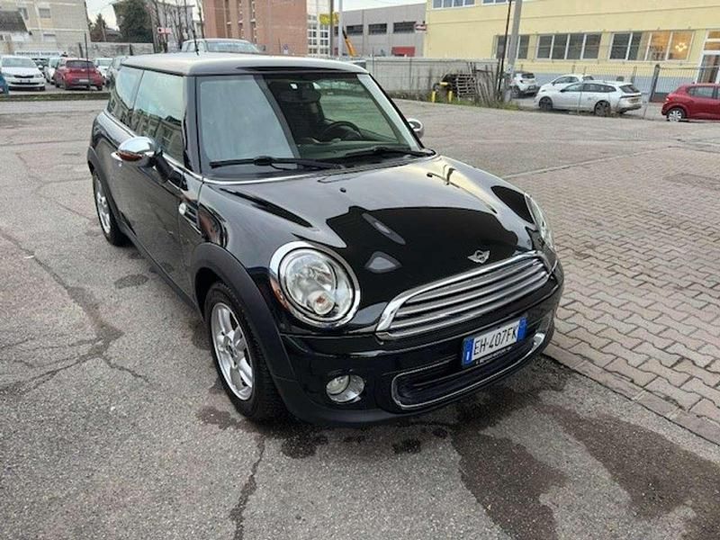 Usata Mini ONE 75 CV (55 kW) 2011 Nero Utilitaria