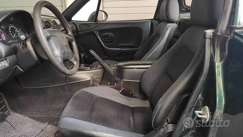 Usata Mazda MX5 2000 Verde Cabrio