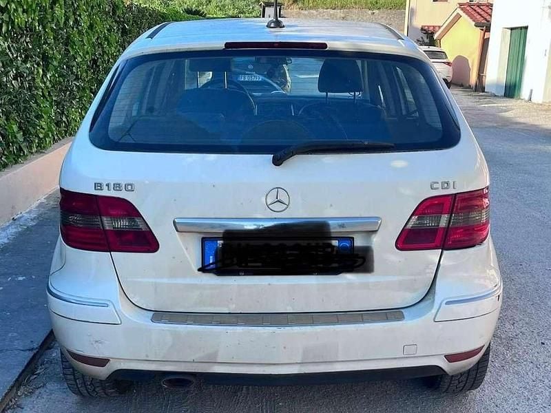 Usata Mercedes B180 109 CV (80 kW) 2007 Bianco Monovolume
