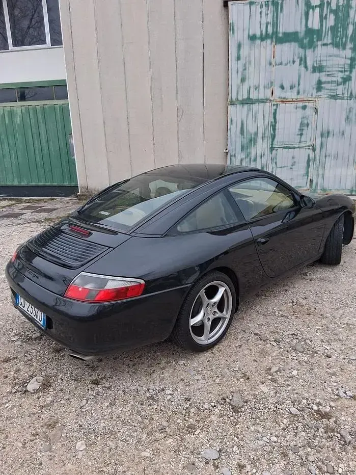 Usata Porsche 996 320 CV (235 kW) 2002 Nero Cabrio
