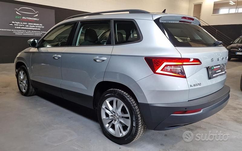 Usata Skoda Karoq Executive 116 CV (85 kW) 2020 Grigio SUV
