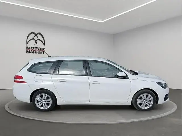 Usata Peugeot 308 SW Business-Line 102 CV (75 kW) 2018 Bianco gelato Station wagon
