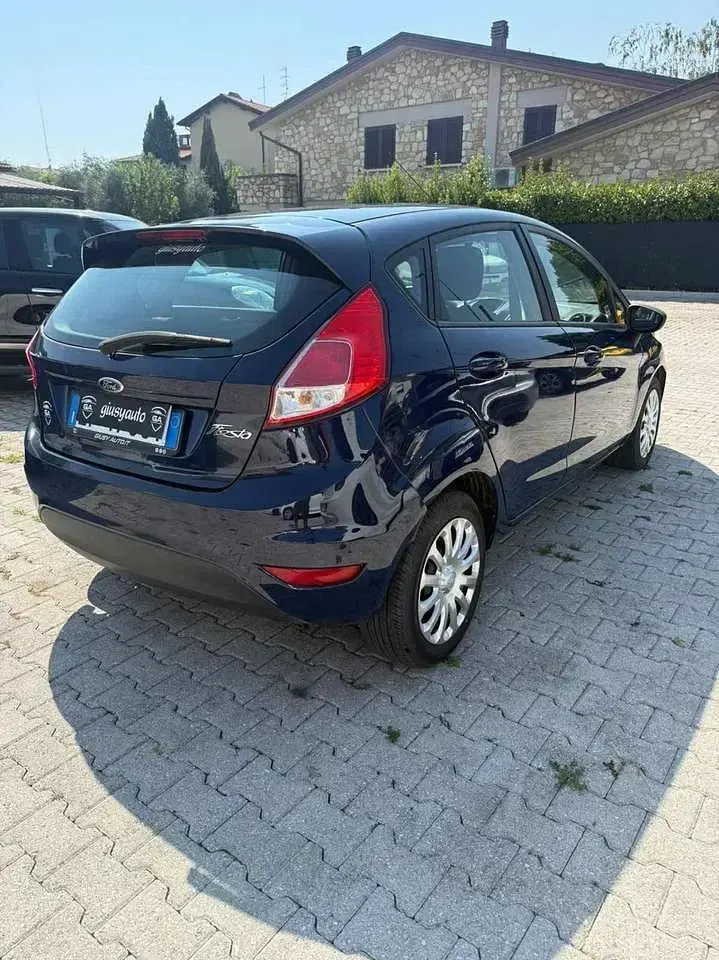 Usata Ford Fiesta Business Edition 97 CV (71 kW) 2013 Blu Utilitaria
