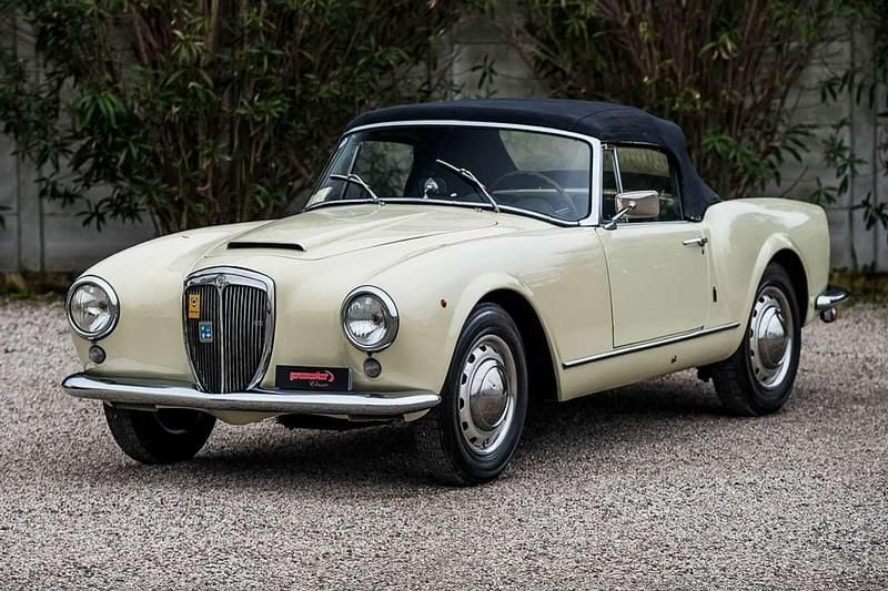 Usata Lancia Aurelia 120 CV (88 kW) 1957 Bianco avorio Cabrio