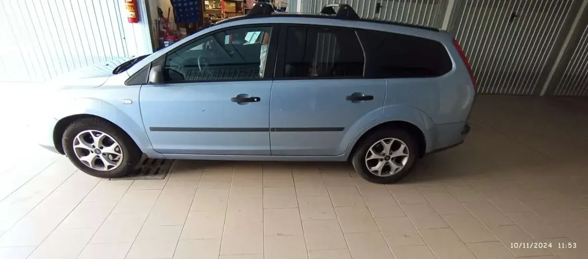 Usata Ford Focus Ambiente 109 CV (80 kW) 2005 Station wagon