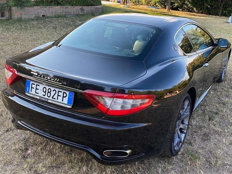 Usata Maserati Granturismo 450 CV (330 kW) 2011 Nero Coupé