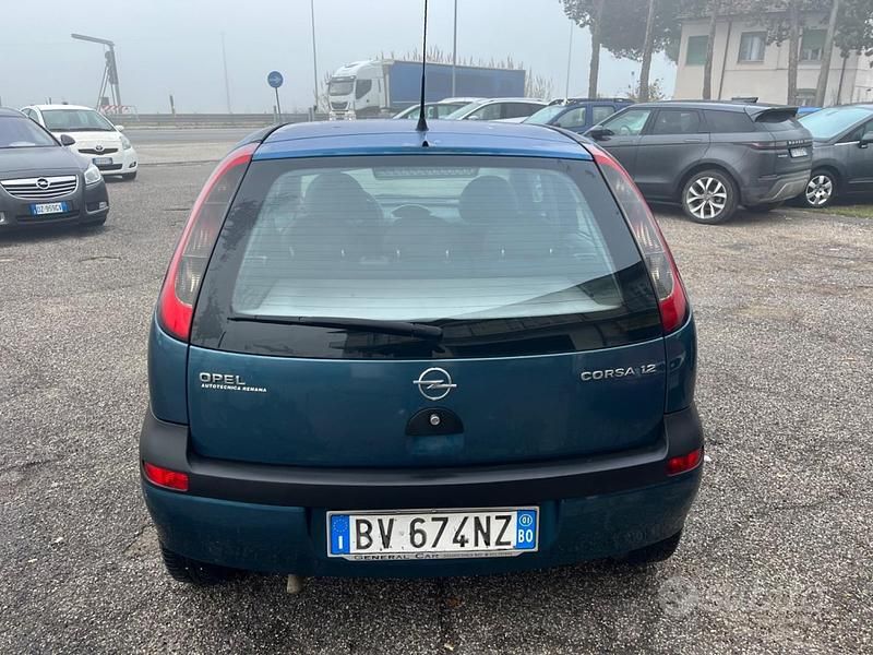 Usata Opel Corsa Comfort 75 CV (55 kW) 2001 Verde Berlina