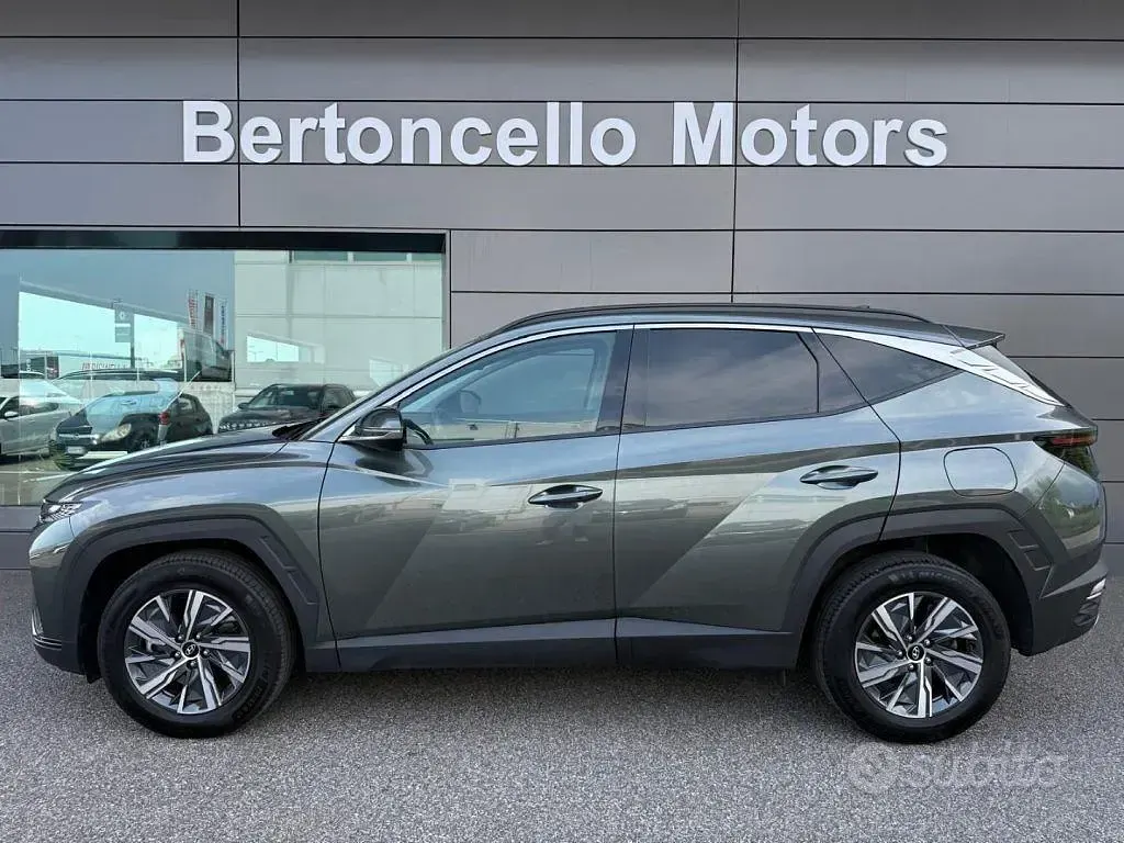 Usata Hyundai Tucson 230 CV (169 kW) 2023 Grigio SUV