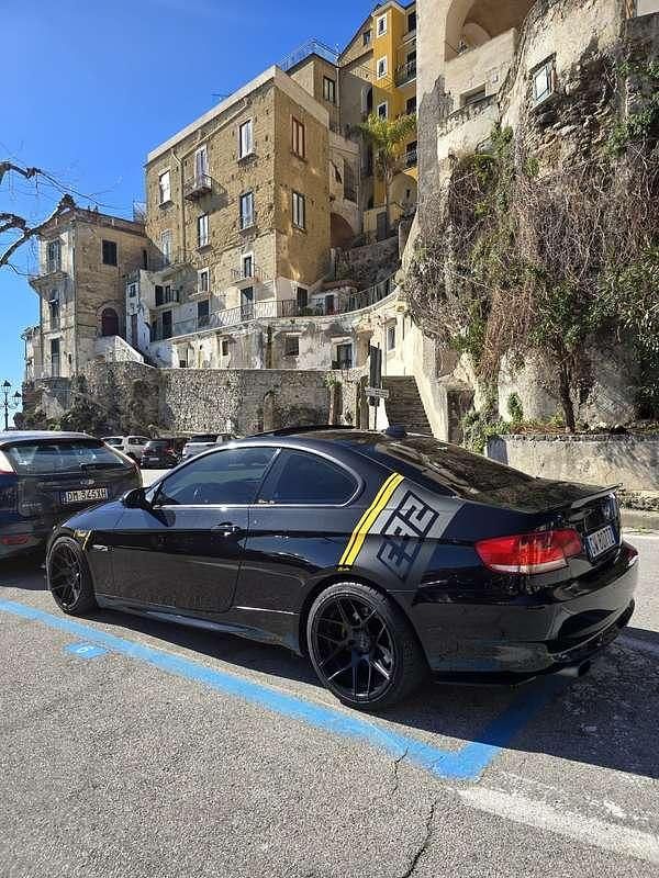 Usata BMW 320 177 CV (130 kW) 2009 Coupé