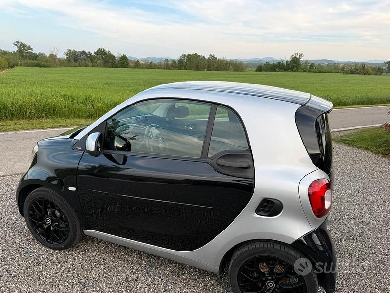 Usata Smart ForTwo Coupé Passion 90 CV (66 kW) 2017 Nero Coupé