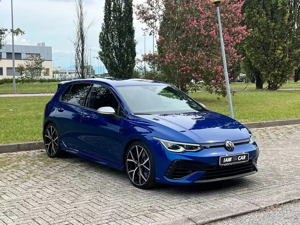 Usata VW Golf VIII R 320 CV (235 kW) 2021 Blu/azzurro Berlina