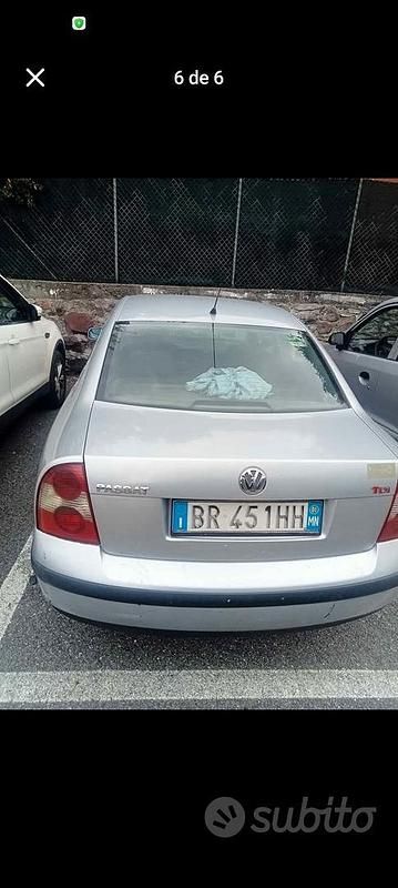 Usata VW Passat 75 CV (55 kW) 2001 Grigio Berlina