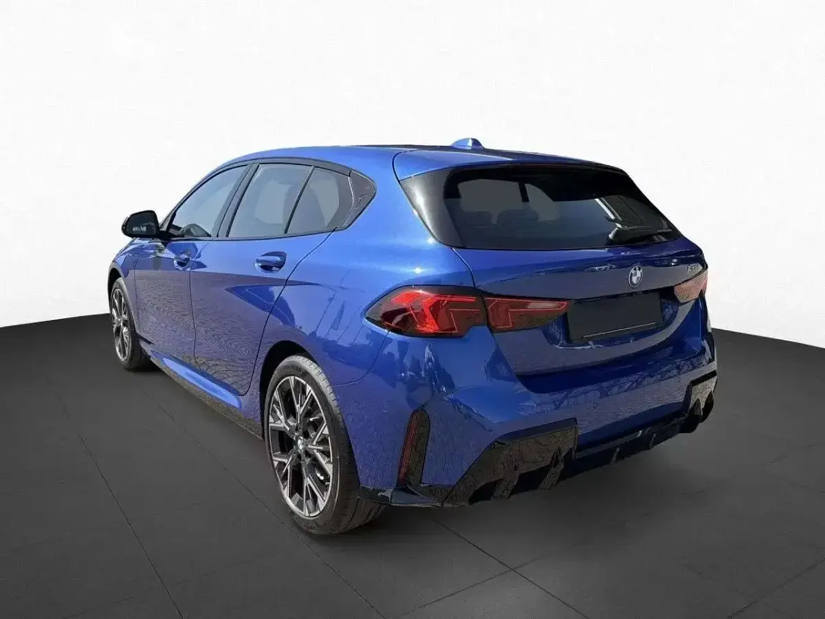 Usata BMW 120 M Sport 163 CV (119 kW) 2025 M portimao blu Utilitaria