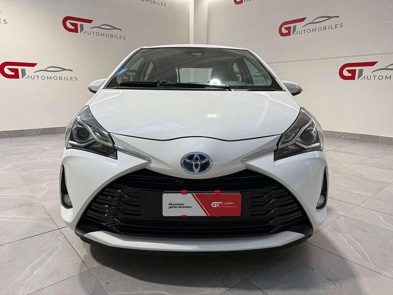 Usata Toyota Yaris Hybrid Business Edition 73 CV (53 kW) 2019 Bianco Utilitaria