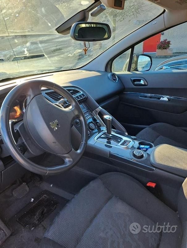 Usata Peugeot 3008 112 CV (82 kW) 2010 Marrone Station wagon