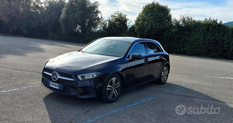 Usata Mercedes A160 Business 109 CV (80 kW) 2021 Nero Berlina