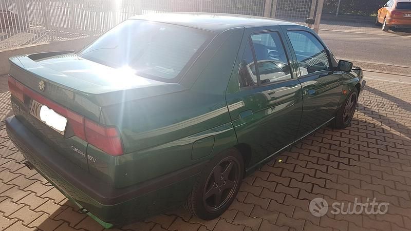Usata Alfa Romeo 155 140 CV (102 kW) 1996 Verde Berlina