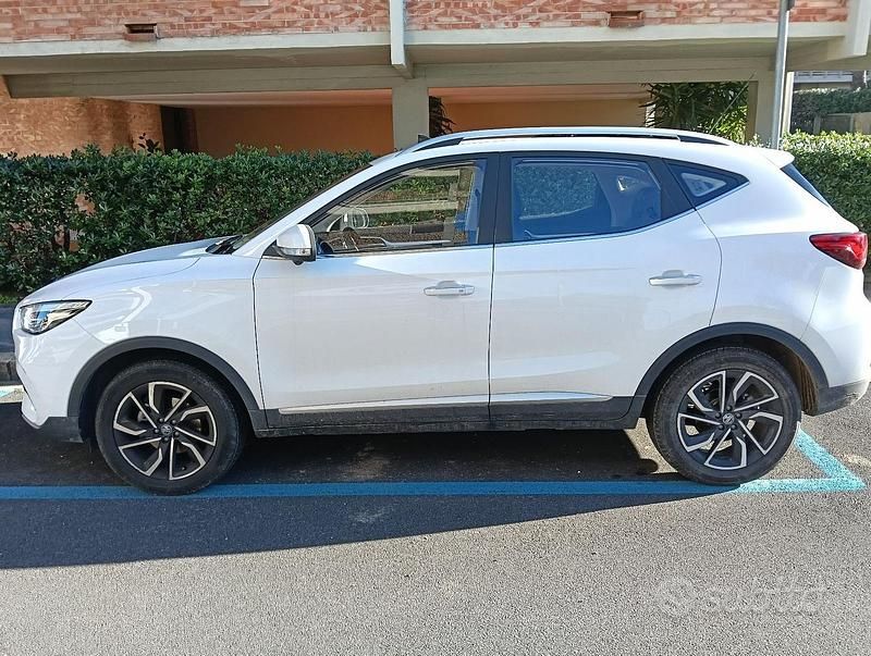 Usata MG ZS 112 CV (82 kW) 2024 Bianco SUV