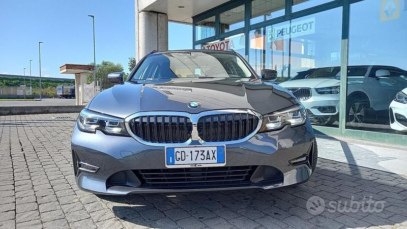 Usata BMW 320 Advantage 190 CV (139 kW) 2020 Grigio Station wagon