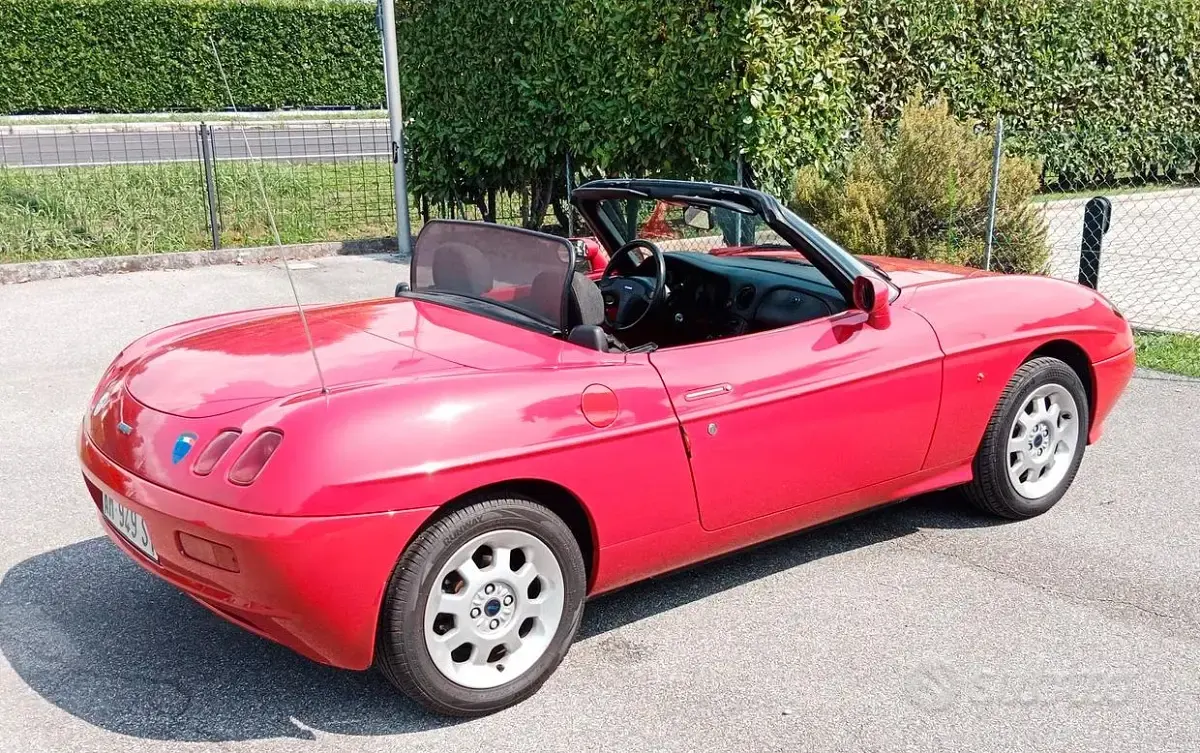 Usata Fiat Barchetta 131 CV (96 kW) 1997 Rosso Cabrio