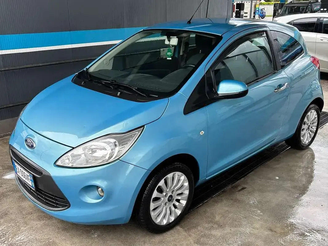 Usata Ford Ka 69 CV (50 kW) 2014 Blu/azzurro Berlina