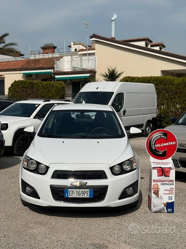 Usata Chevrolet Aveo LS 86 CV (63 kW) 2012 Bianco Berlina