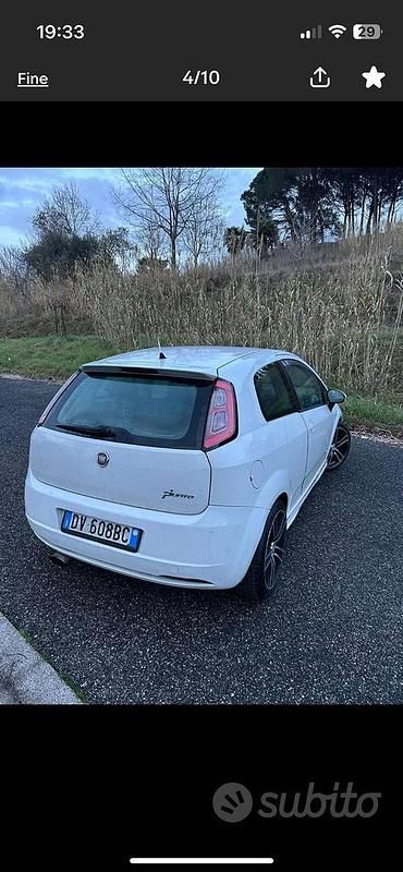 Usata Fiat Grande Punto 90 CV (66 kW) 2009 Bianco Utilitaria