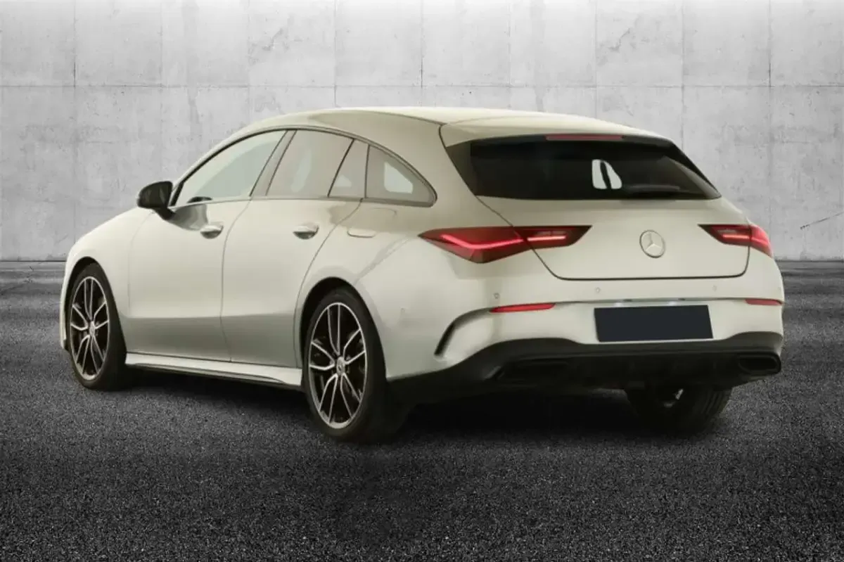 Usata Mercedes CLA200 AMG Line Premium 150 CV (110 kW) 2025 Argento Station wagon