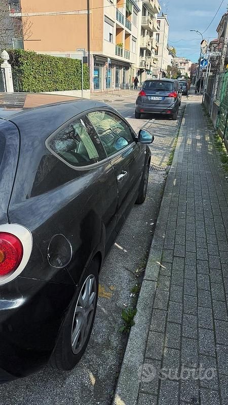 Usata Alfa Romeo MiTo 120 CV (88 kW) 2013 Nero Utilitaria