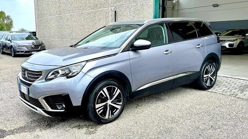 Usata Peugeot 5008 Allure 131 CV (96 kW) 2019 Grigio SUV