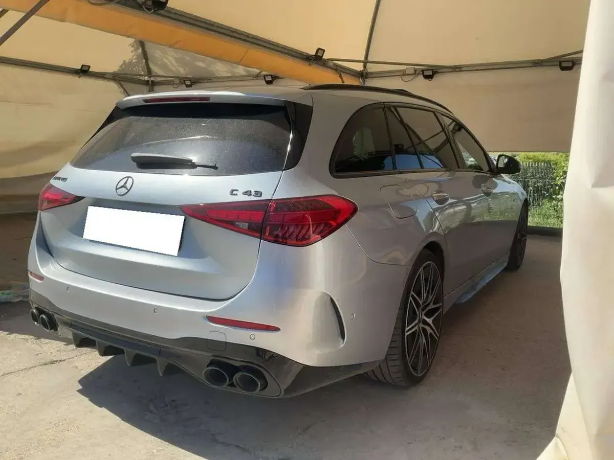 Usata Mercedes C43 AMG Premium Plus 408 CV (300 kW) 2023 Argento metallizzato Station wagon