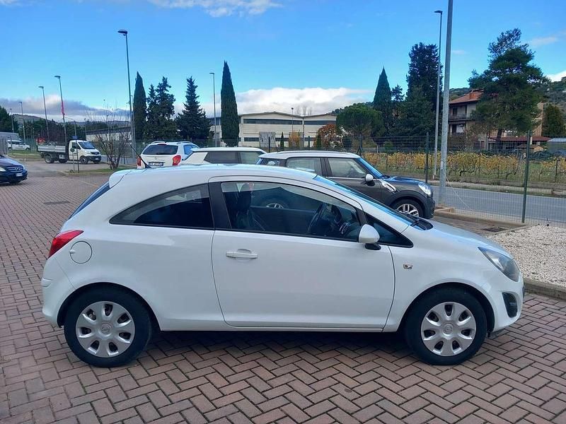 Usata Opel Corsa 86 CV (63 kW) 2014 Bianco Berlina