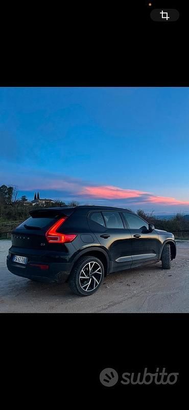 Usata Volvo XC40 150 CV (110 kW) 2019 Nero SUV