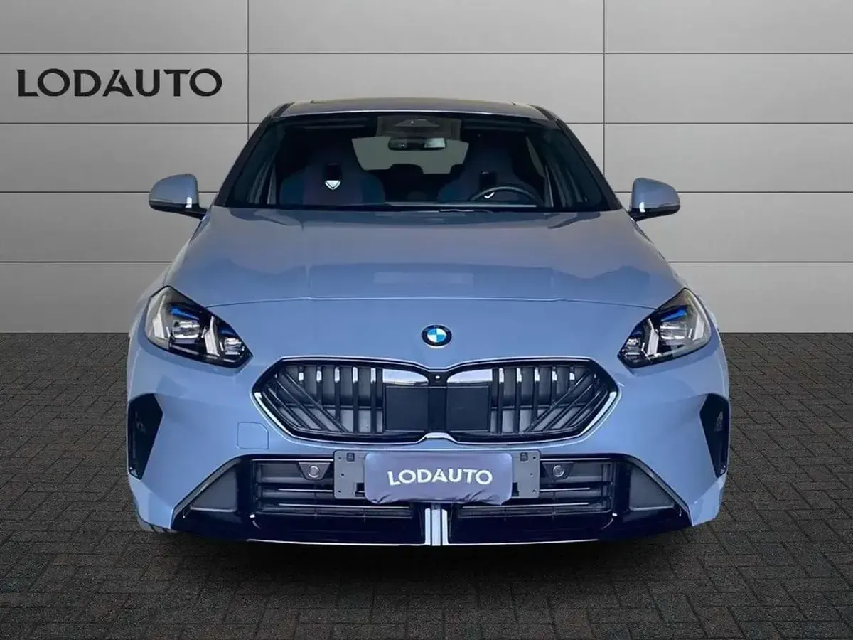 Usata BMW 123 M Sport 218 CV (160 kW) 2025 Grigio Utilitaria