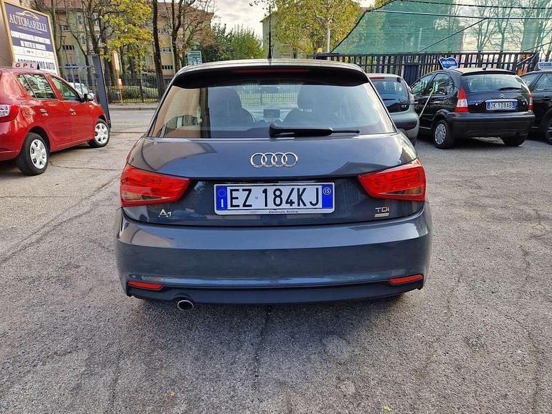 Usata Audi A1 Sportback Sport 90 CV (66 kW) 2015 Grigio Utilitaria