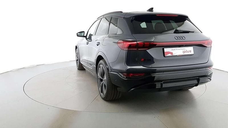 Usata Audi SQ6 e-tron Edition .1 380 kW (517 CV) 2024 Grigio SUV