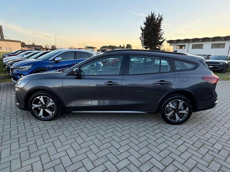 Usata Ford Focus Active 125 CV (91 kW) 2023 Grigio Station wagon