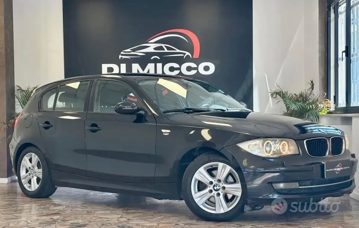 Usata BMW 118 143 CV (105 kW) 2009 Nero Utilitaria