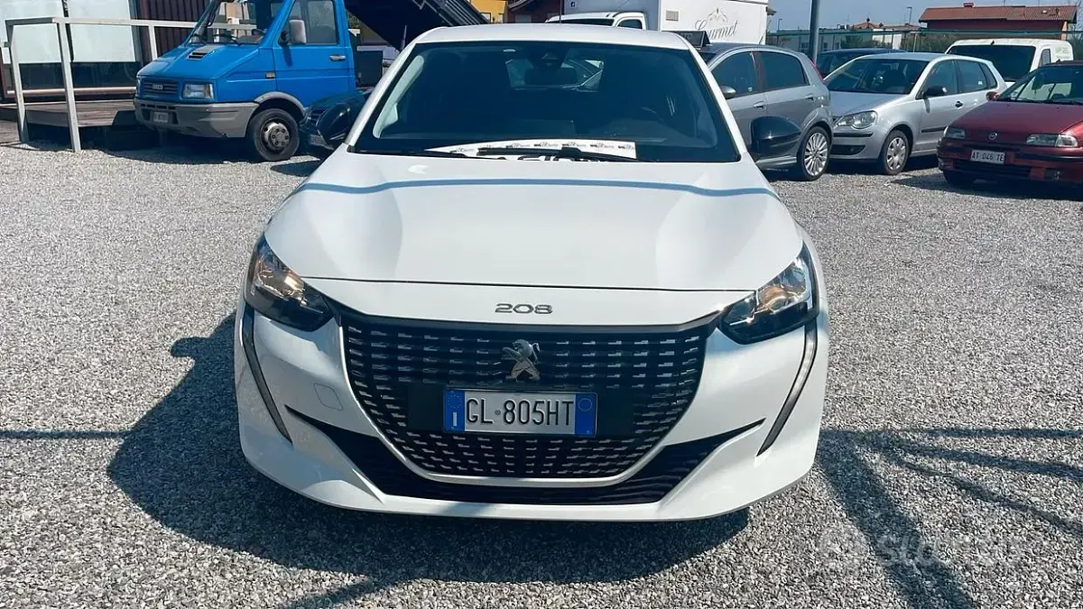 Usata Peugeot 208 Active 102 CV (75 kW) 2022 Bianco Utilitaria