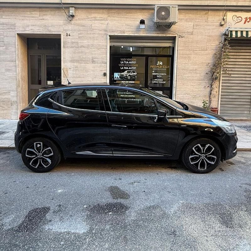 Usata Renault Clio IV Zen 75 CV (55 kW) 2018 Nero Berlina