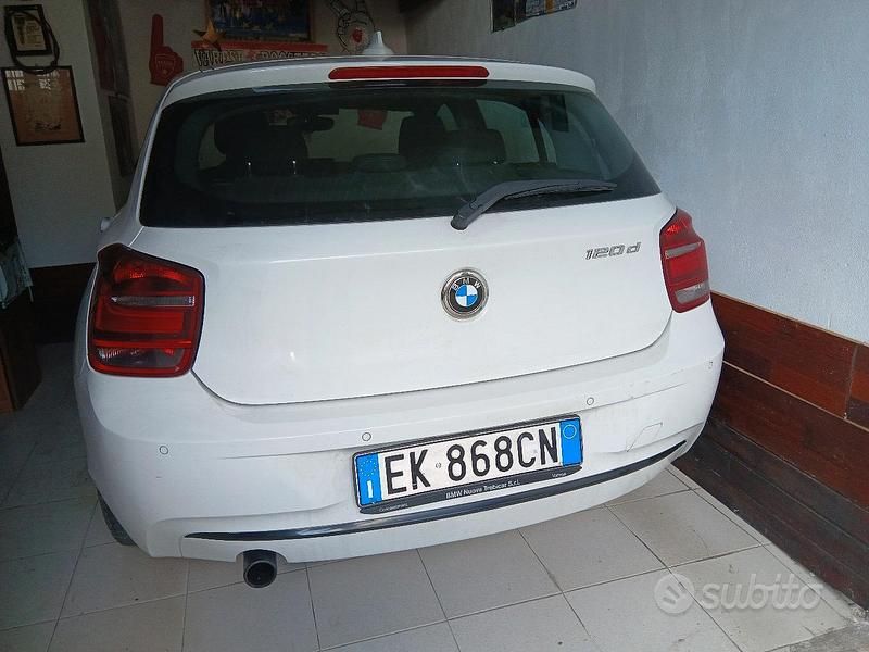 Bianco Usata 2011 BMW 120 Sport Line Due volumi | 4500 € (Super prezzo) - Immagine 1/4