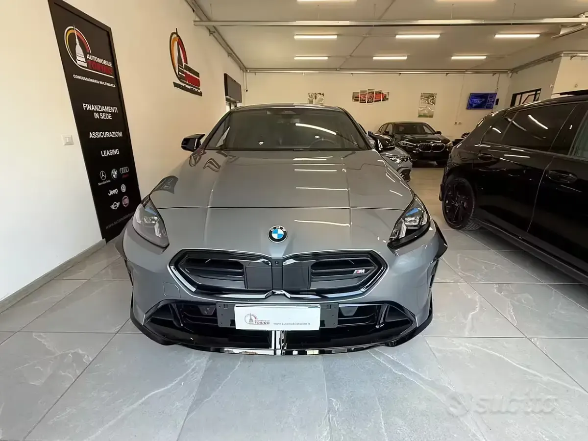 Usata BMW M135 M Sport 300 CV (220 kW) 2025 Grigio Utilitaria